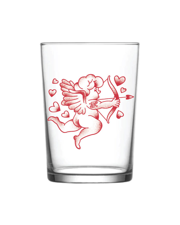 Glass with pink print "Cupid"